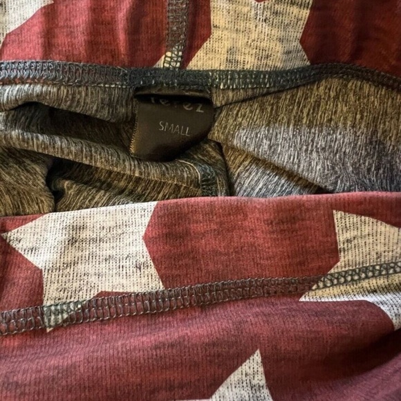 Peloton X Terez Star Print Ombre Leggings Size Small 4th of July Leggings - Picture 5 of 5